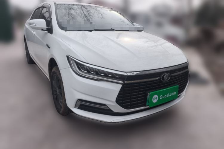 Used BYD Qin New Energy 2021 Travel Edition Front Right 45 Deg