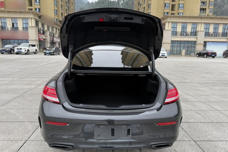 Used Mercedes-Benz C-Class 2022 Refreshed C 260 Coupe Exterior 11