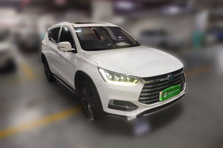 Used BYD Song New Energy 2019 Song DM 1.5TID Smart Connect Dynamic Model Front Right 45 Deg