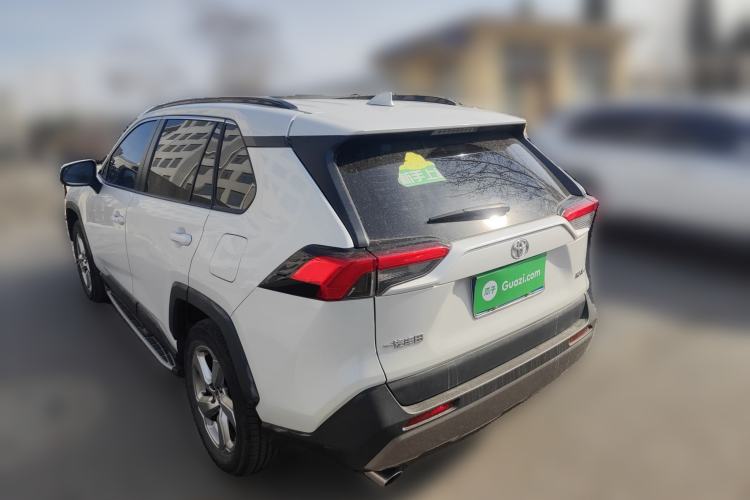 Used Toyota RAV4 2021 2.0L CVT Two-Wheel Drive Fashion PLUS Edition