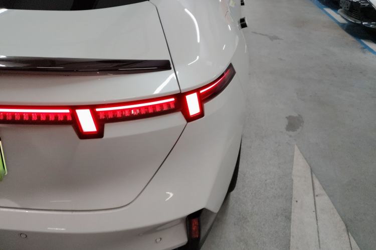 Used Lynk & Co 07 2024 EM-P 126 Long-Range Ultra