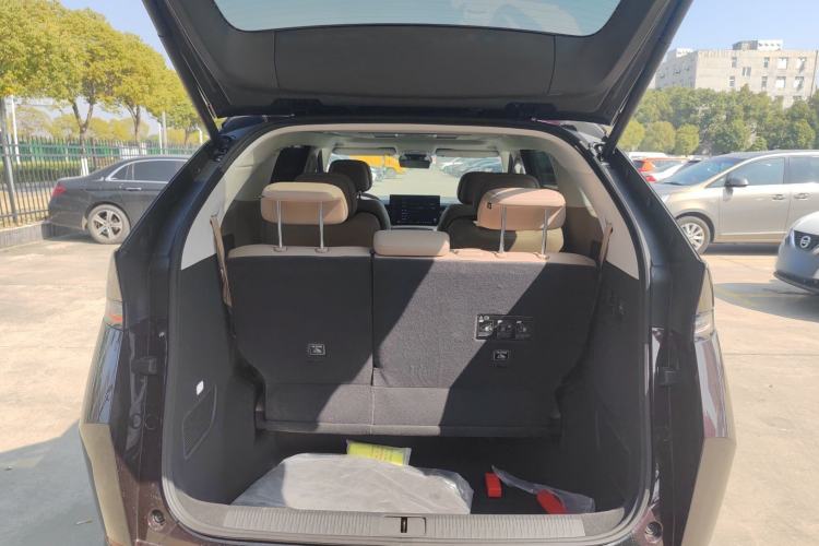 Used XPeng X9 2025 650 Long-Range Max