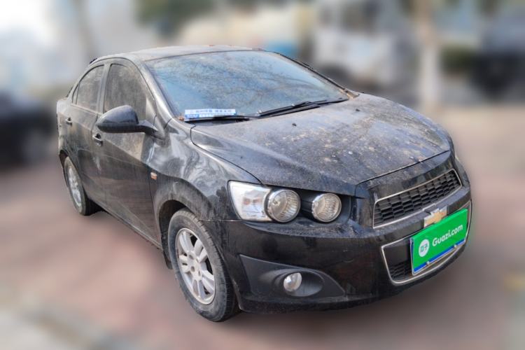 Used Chevrolet Aveo Sonic 2011 Sedan 1.4L Manual Transmission SE