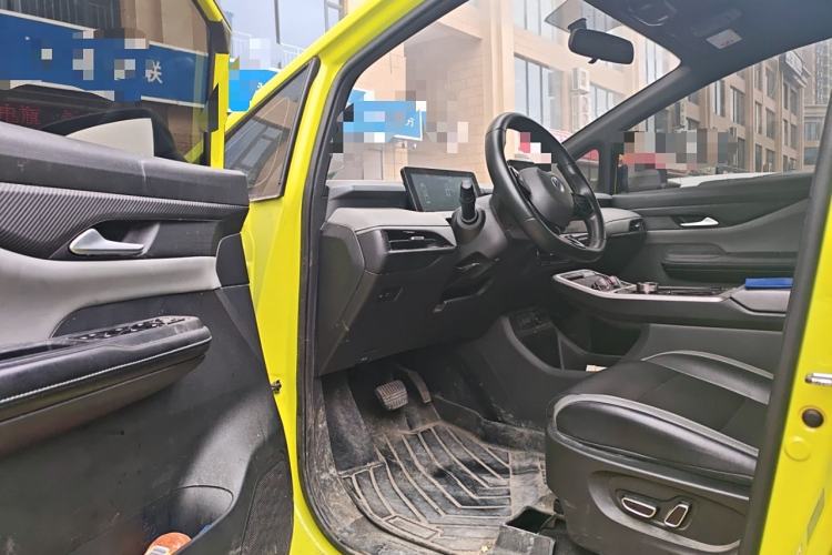 Used Hycan Z03 2022 510 km Range Trendy Cool Version 135 kW 63.98 kWh
