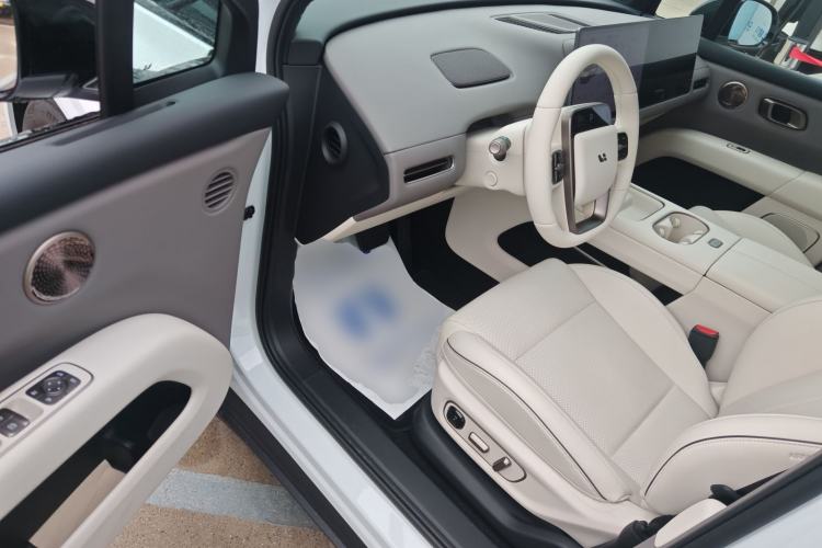 Used Li Auto Li Auto i6 2025 Model Two-Wheel-Drive Standard Type