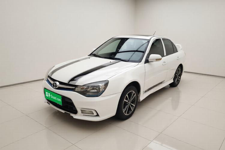 Used Soueast V3 Lingyue 2015 1.5L Manual Style Edition