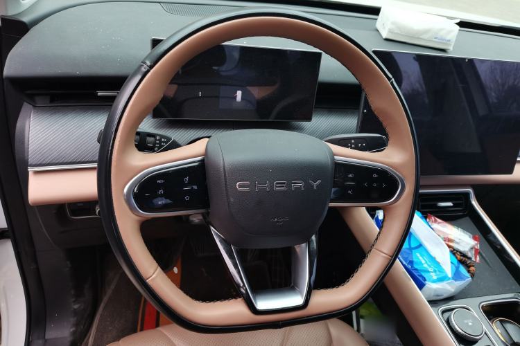 Used Chery Tiggo 8 L 2024 2.0T Two-Wheel Drive Standard Edition 5 Seats