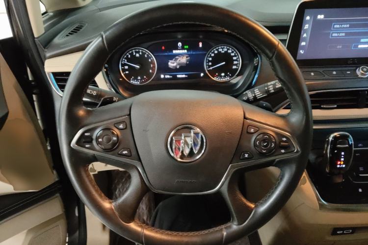 Used Buick GL8 2023 Facelifted Land Cruiser Executive Luxury Version