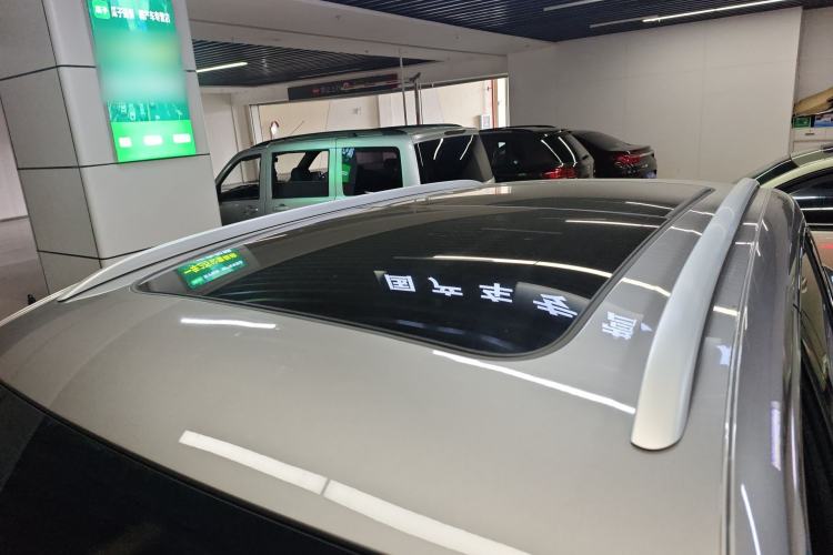 Used Roewe RX5 2023 1.5T Prestige Sliding-Screen Version Roof