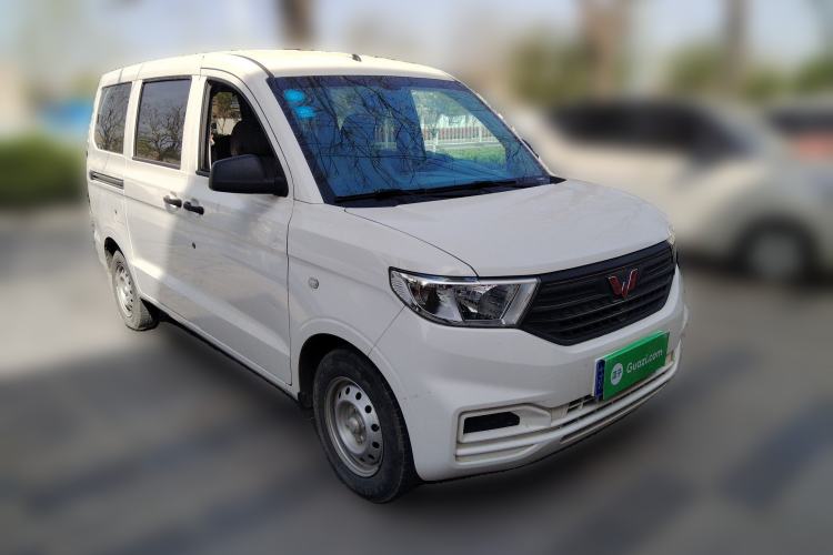 Used Wuling Hongguang V 2019 1.5L Jingqu Version China VI LAR
