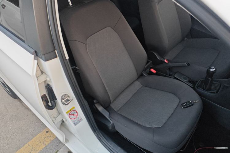 Used Skoda Rapid Spaceback 2016 Revised Version 1.4L Manual Front-Drive Edition
