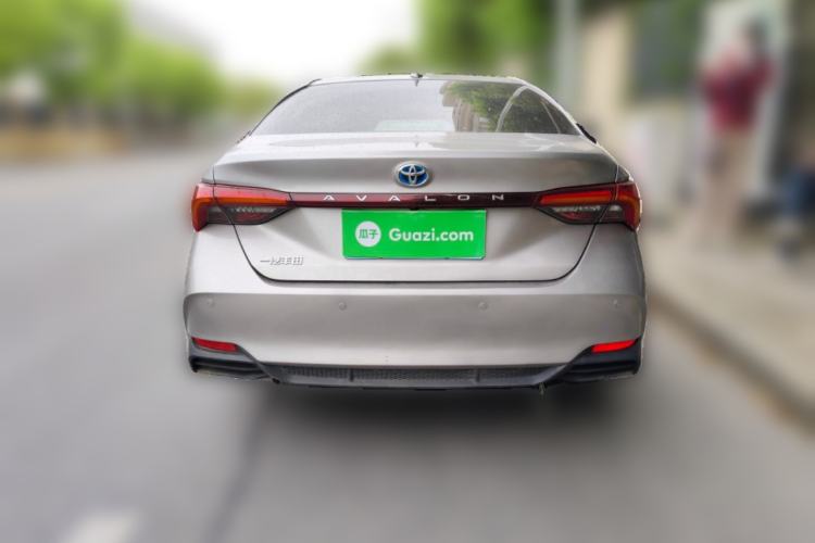 Used Toyota Avalon 2023 Dual-Engine 2.5L Luxury Edition Rear