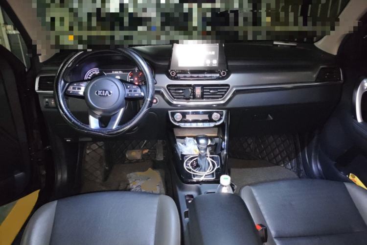 Used Kia Sportage R 2018 2.0L Automatic Smart Luxury Version China V Standard Center Console