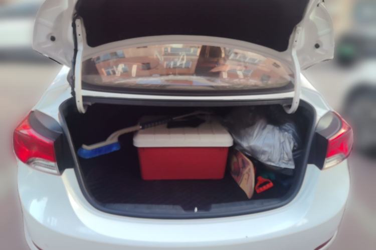 Used Hyundai Elantra (5th Generation / Langdong) 2012 1.6L Automatic Fashion Edition Trunk