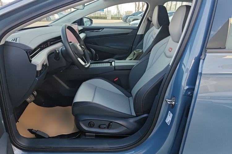 Used Volkswagen ID.7 VIZZION 2024 AIR model