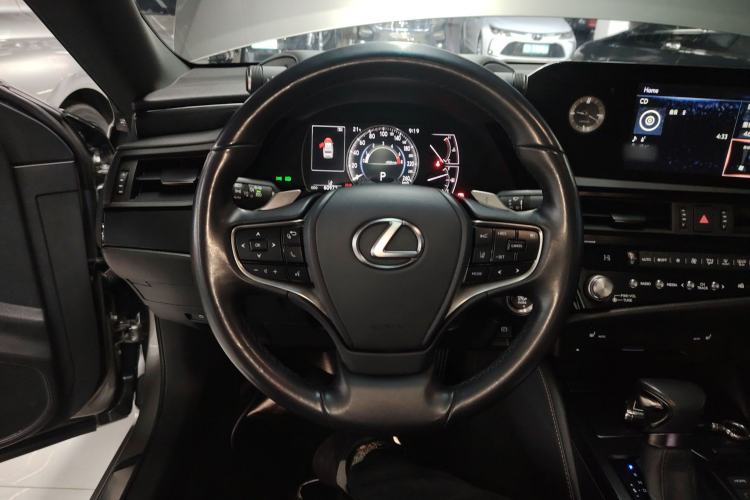 Used Lexus ES 2021 260 Excellence Edition