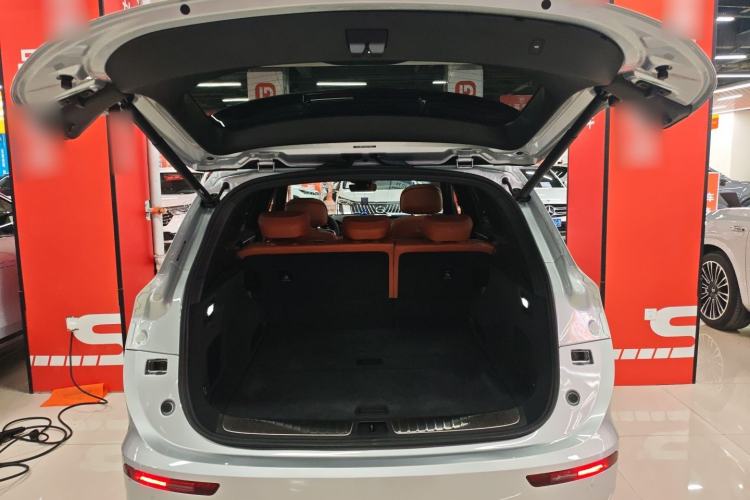 Used Hima AITO M7 2024 1.5T Intelligent Driving All-Wheel Drive Pro Version 5 Seats Ternary Lithium Battery
