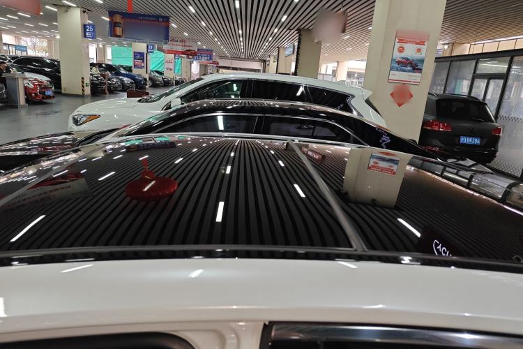 Used Toyota Camry 2019 Dual-Engine 2.5 HG Luxury Edition China V Standard Roof