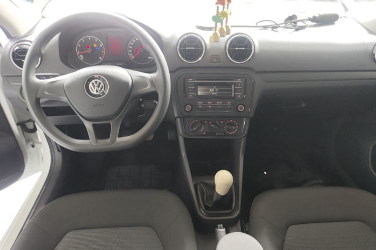 Used Volkswagen Jetta 2019 Dream Edition 1.5L Manual Fashion Version
