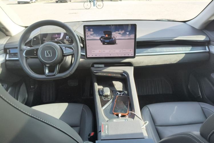 Used Zeekr 001 2022 Ultra-Long Range Single-Motor WE Version Center Console