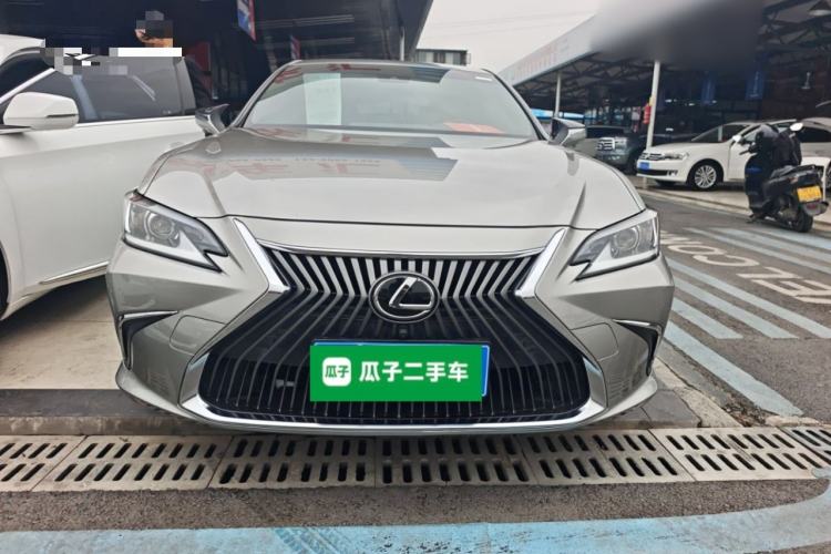 Used Lexus ES 2020 200 Excellence Edition