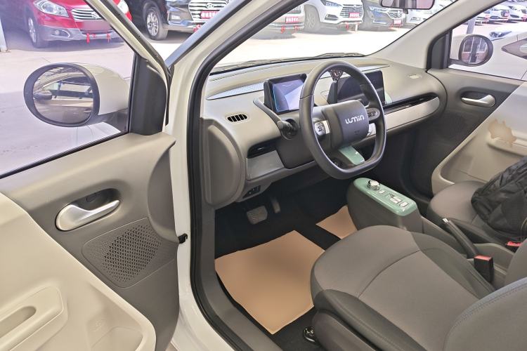 Used CHANGAN NEVO Lumin 2024 301km Orange Wind Edition Driver Seat