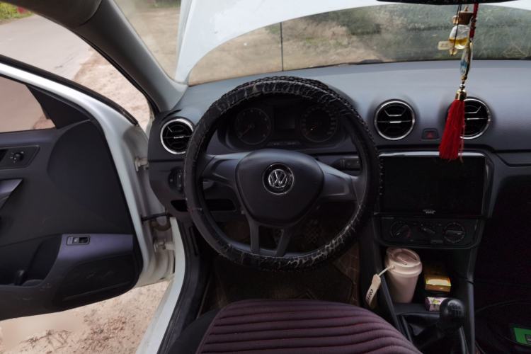 Used Volkswagen Jetta 2019 Dream Edition 1.4L Manual Fashion Version Steering Wheel