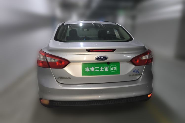 Used Ford Focus 2012 Sedan 1.6L Manual Fashion Edition

