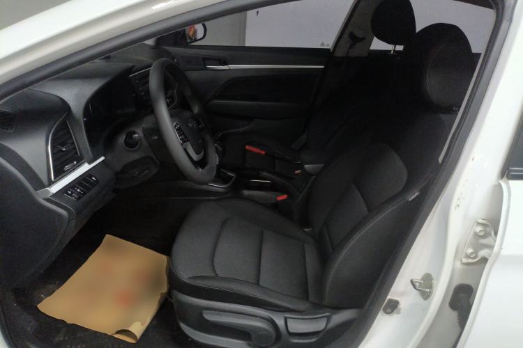 Used Hyundai Elantra (6th Generation / Lingdong) 2016 1.6L Manual ZhiXuan · Dynamic Model
