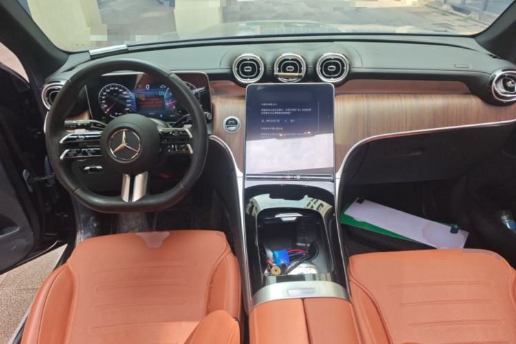 Used Mercedes-Benz GLC 2023 GLC 300 L 4MATIC Dynamic Edition 5-seater