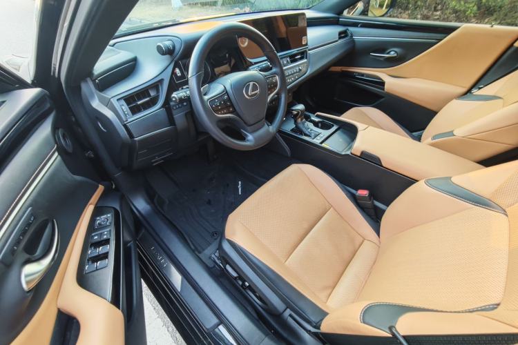 Used Lexus ES 2024 200 Premium Edition
