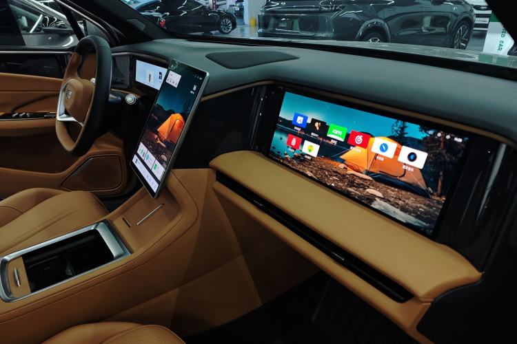 Used Geely Galaxy L7 2025 EM-i 115km Exploration Edition Interior 6