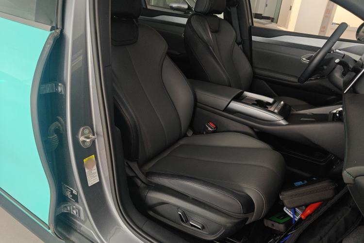 Used BYD Qin L 2025 EV 545KM Beyond Version Right Front Seat