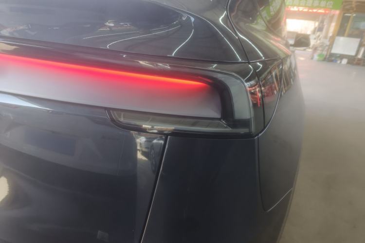 Used Tesla Model Y 2025 Rear-Wheel-Drive Version