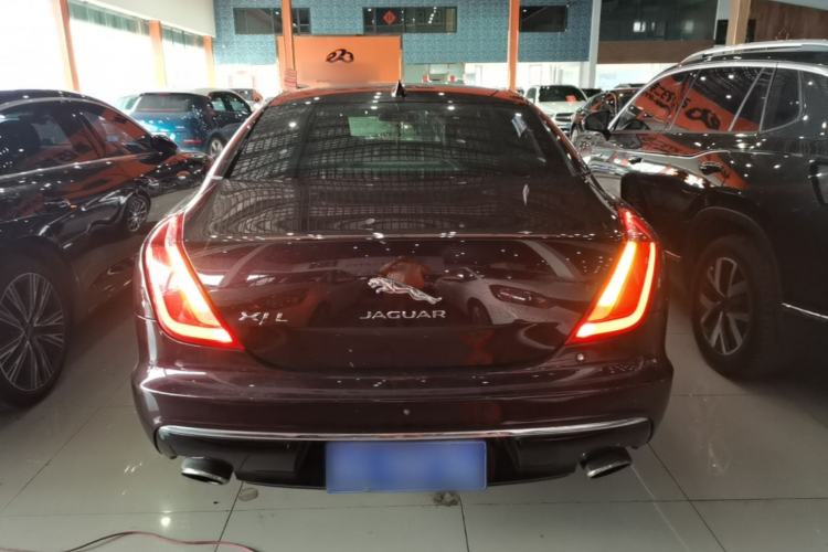 Used Jaguar XJ 2016 XJL 2.0T Two-Wheel-Drive Elegant Business Edition
