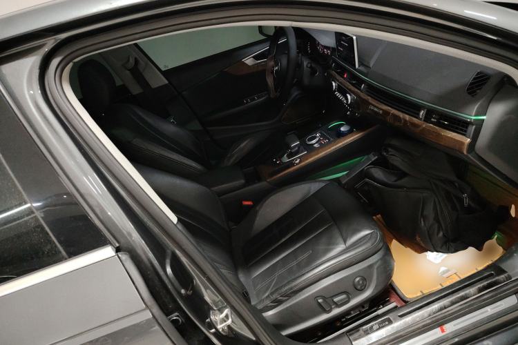 Used Audi A4L 2019 40 TFSI Fashion Edition China VI Emission Standard
