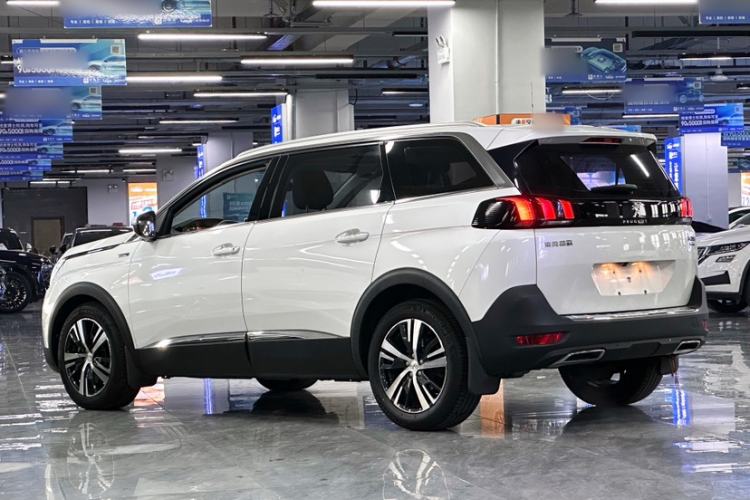 Used Peugeot 5008 2017 380THP 7-Seater Elite Edition
