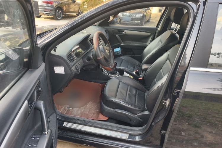 Used Volkswagen Lavida 2013 Revised Version 1.4 TSI Manual Comfort Edition