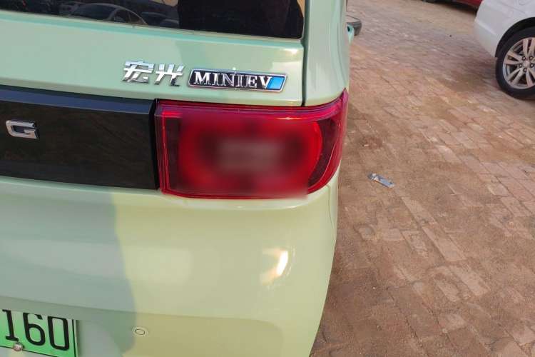 Used Wuling Hongguang MINIEV 2022 Macaron Premium Model – Lithium Iron Phosphate