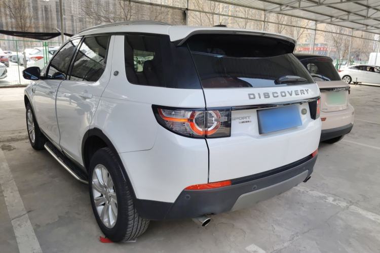 Used Land Rover Discovery Sport 2016 2.0T SE Exterior 2