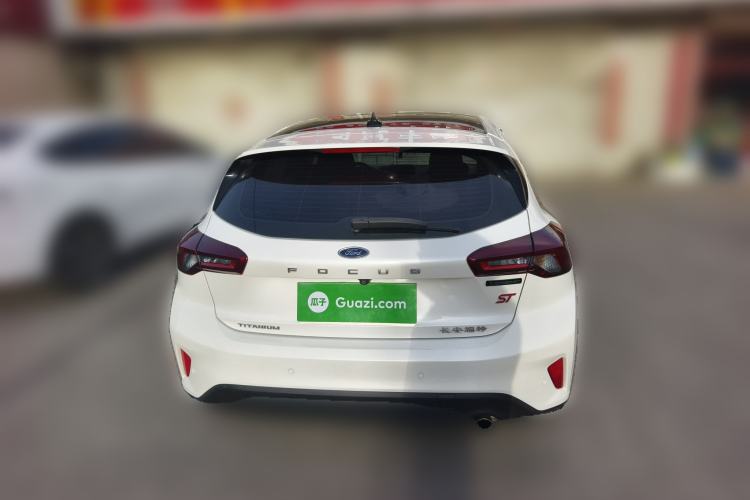 Used Ford Focus 2019 Hatchback EcoBoost 180 Automatic Titanium Edition