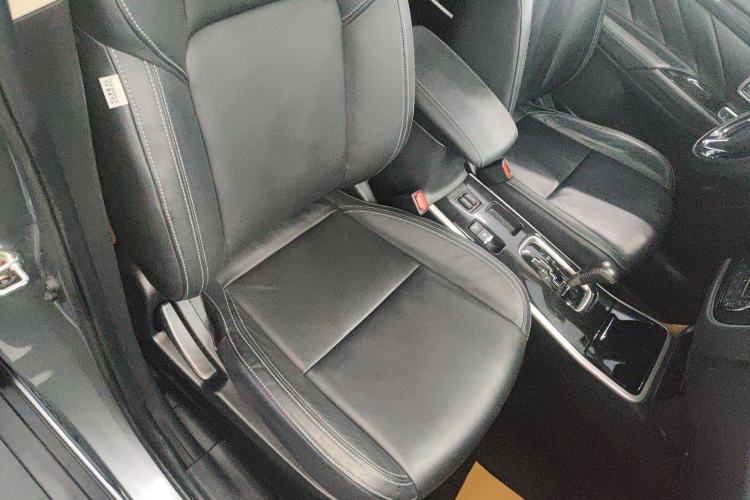 Used Mitsubishi Outlander 2020 2.0L Two-Wheel Drive Comfort Edition 7-Seater