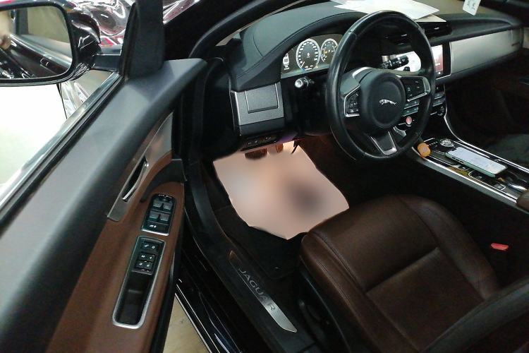 Used Jaguar XFL 2018 XFL 2.0T 250 PS Luxury Edition