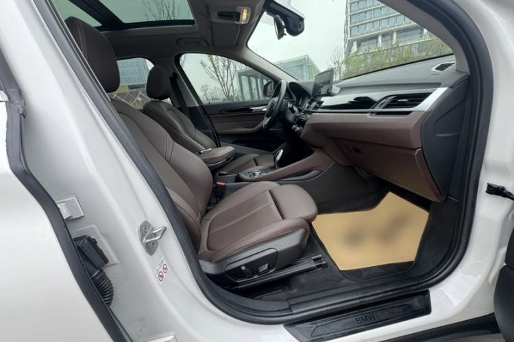 Used BMW X1 2020 sDrive25Li Leading Model
