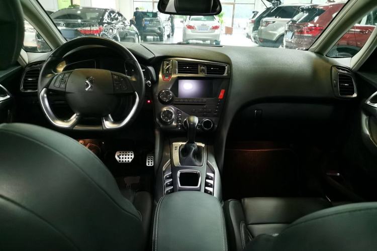 Used DS 5 2018 30THP P-Line Sport Model