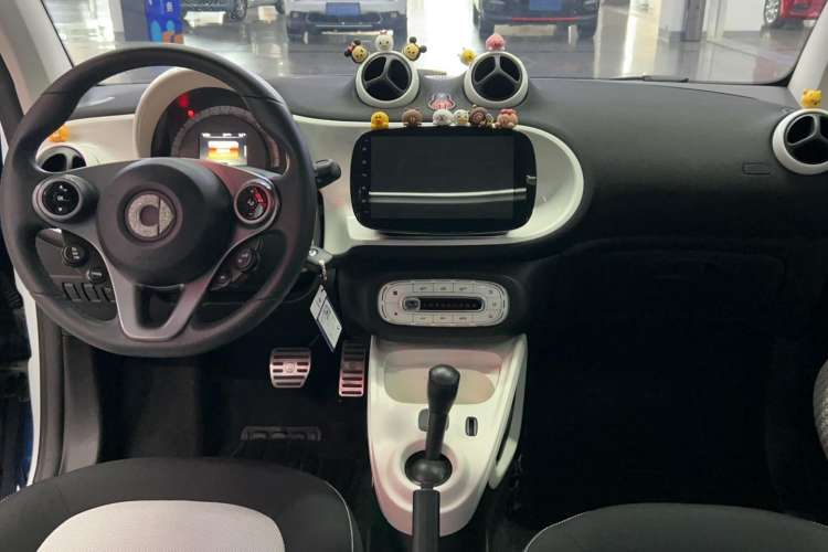 Used smart fortwo 2015 1.0L 52 kW Hardtop Passion Edition