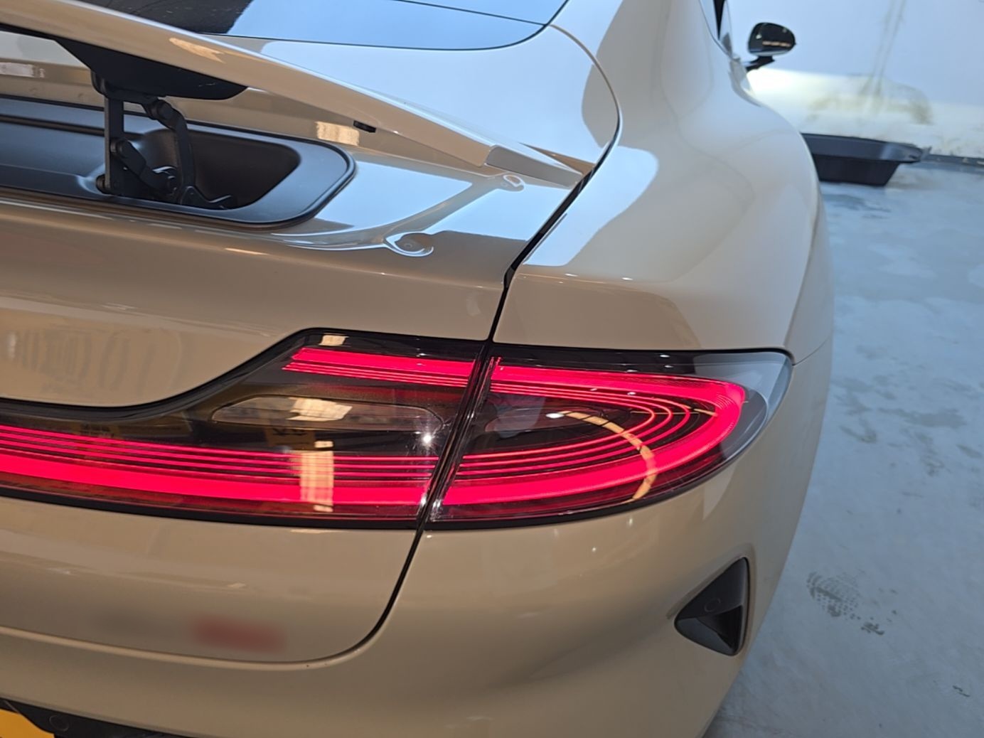 Xiaomi Auto SU7 2024 Four-Wheel Drive Ultra-Long Range Advanced Intelligent Driving Max Edition — снимка 9