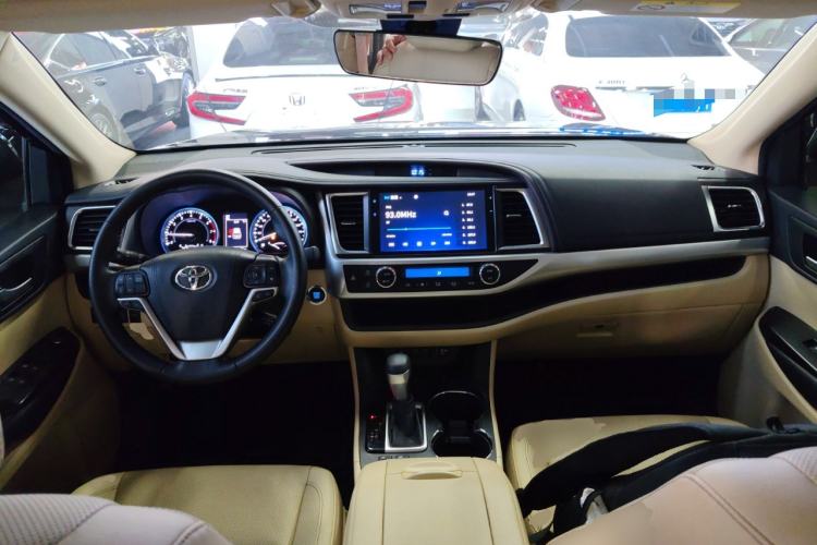 Used Toyota Highlander 2021 2.0T Four-Wheel Drive Luxury Edition 7 Seats Center Console