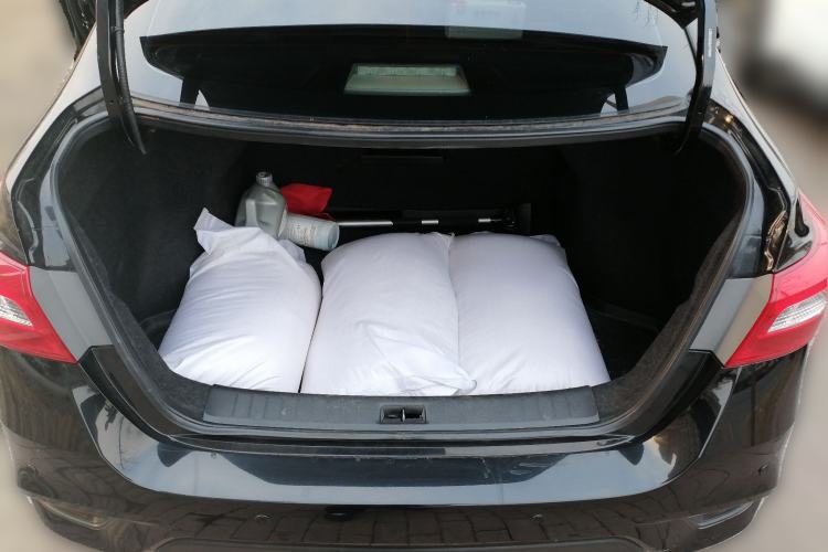 Used Nissan Sylphy 2018 1.6XV CVT Deluxe Edition Trunk