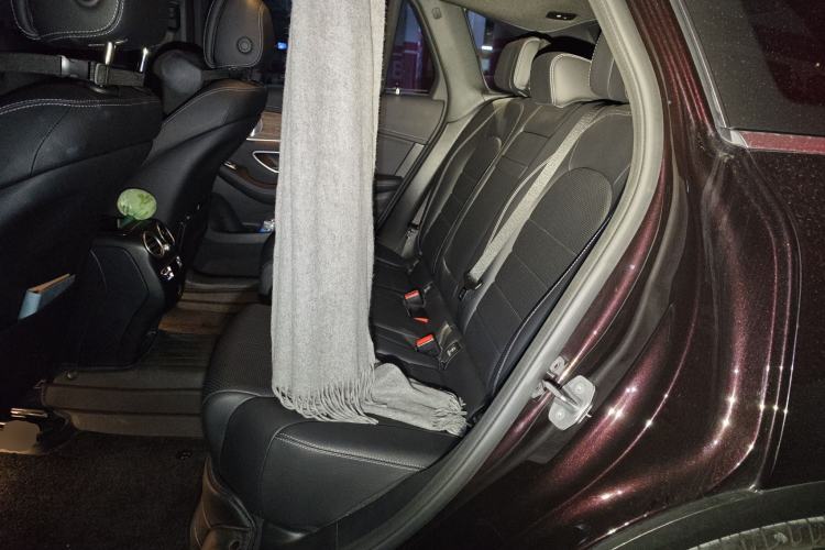 Used Mercedes-Benz GLC 2021 GLC 300 L 4MATIC Dynamic Model Left Rear Seat